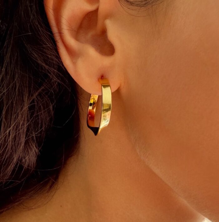 Boucles d'oreilles créoles "Elys" - Plaqué or – Image 3