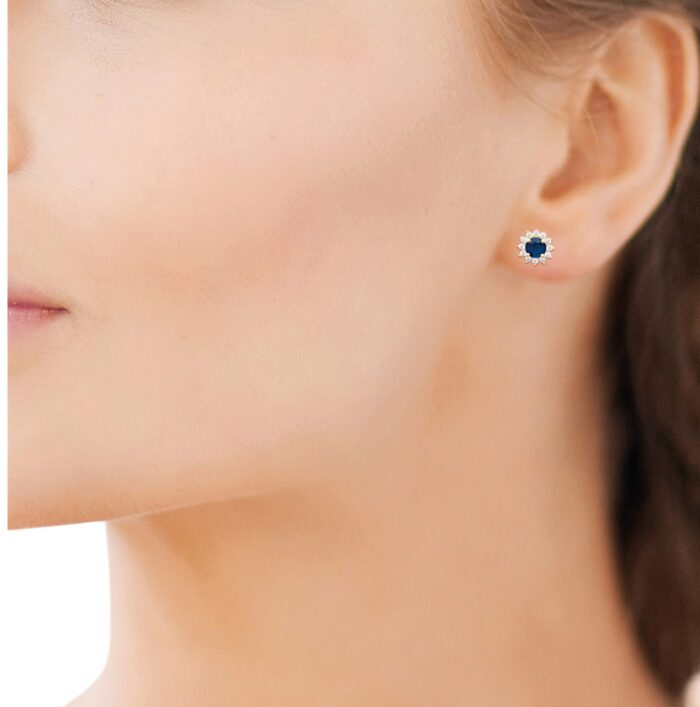Boucles d'oreilles "Prodigieux" - Oxydes de zirconium - Plaqué or – Image 4