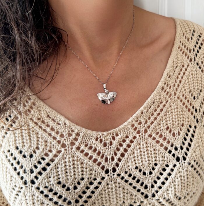 Collier boule feuille ginkgo - Argent rhodié – Image 4
