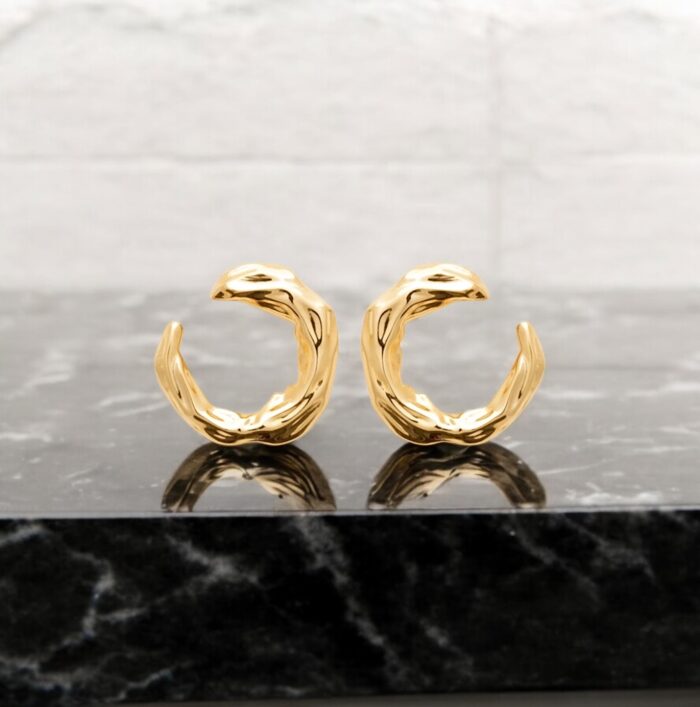 Boucles d'oreilles "Anneau libre" - Plaqué or – Image 2