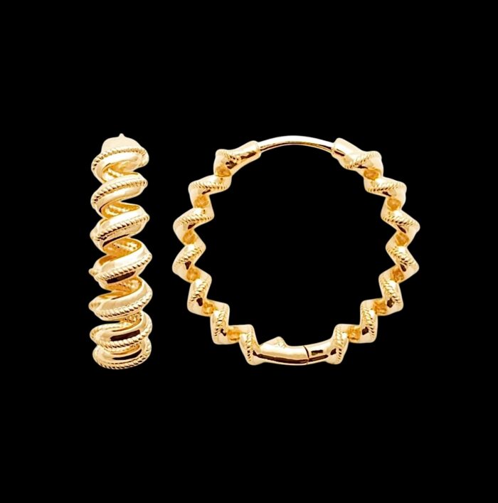 Boucles d'oreilles créoles "Twist dorée" - Plaqué or – Image 2