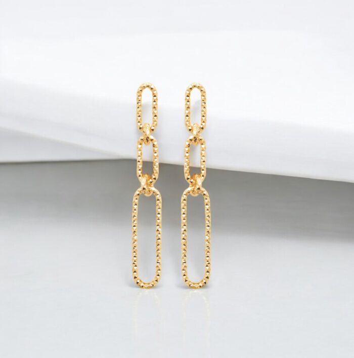 Boucles d'oreilles maillons - Plaqué or – Image 3