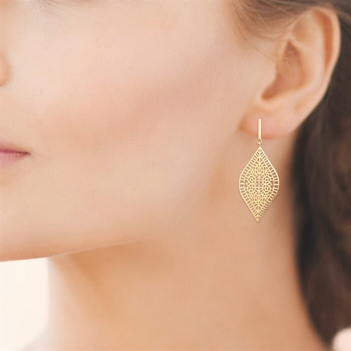 Boucles d'oreilles "Feuille ajouré" - Plaqué or – Image 4