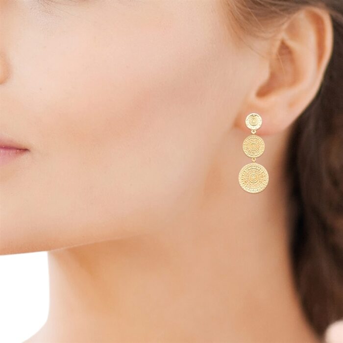 Boucles d'oreilles médaillon - Plaqué or – Image 4