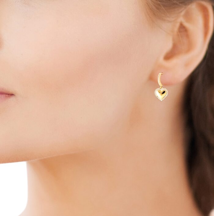 Boucles d'oreilles "Coeur bombé" - Oxydes de zirconium - Plaqué or – Image 4