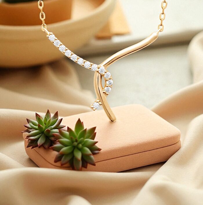 Collier "Virgulis" - Oxydes de zirconium - Plaqué or – Image 3