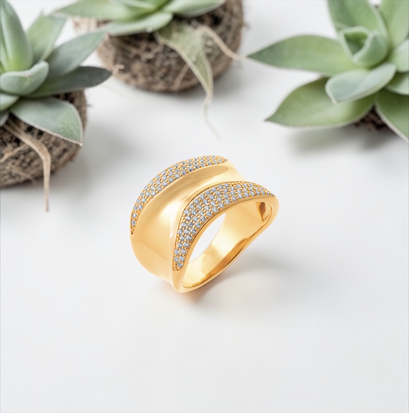 Bague "Opulence" – Oxydes de zirconium – Plaqué or – Image 3