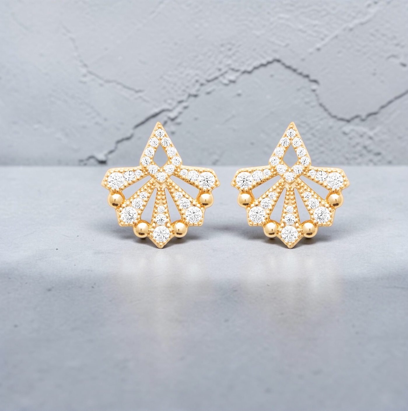 Boucles d'oreilles "Luméa" - Oxydes de zirconium - Plaqué or – Image 2