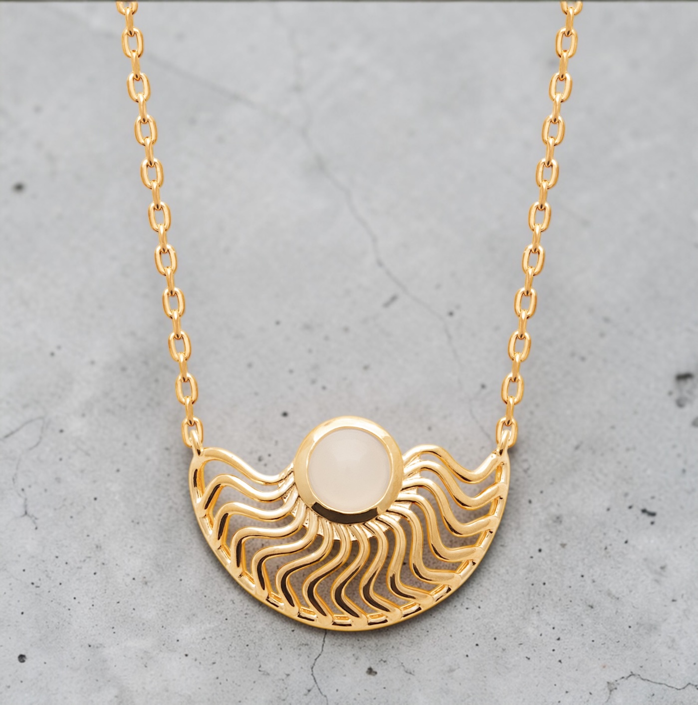 Collier "Orluna" - Pierre de lune - Plaqué or – Image 3